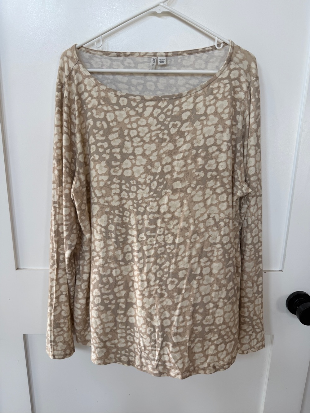 Cato 18 20 Lightweight Beige Animal-Print Long Sleeve Top